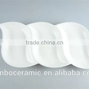 Fashion 3 Divided Leaf Shaped White Ceramic Porcelain Dishes For Restaurant Prices thumbnail-1