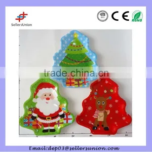 Christmas Plastic Tree Plates thumbnail-1
