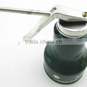 Metal Spout High Pressure Olier With 350g Capacity thumbnail-1