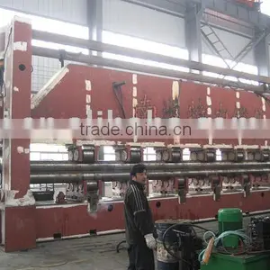 3-roller Symmetrical Plate Rolling Machine for Ships thumbnail-1