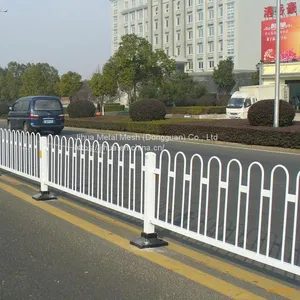 Manufacturers Customize U-shaped Road Guardrails and Road Protective Barriers thumbnail-4