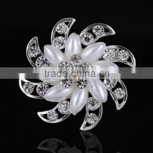 New Arrived Flower Rhinestone Brooch Pin,Pearl Bridal Hair Brooch For Wedding thumbnail-1
