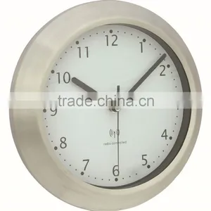 Large Metal Round Wall Mounted Decorative Clock thumbnail-2