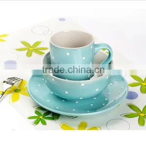 China Wholesale Western 12pcs Color Glazed Ceramic Fine Porcelain Dinnerware Set for 4 People thumbnail-5
