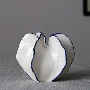 Polygon Creative European Style Firm Large White Ceramic Flower Vase For Office Decor thumbnail-3