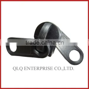 Two Ways Non Lock Plastic Zipper Slider Body thumbnail-2
