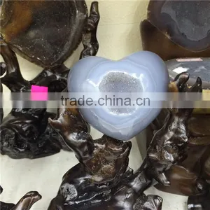 Natural Agate Geode Heart Shaped Stone Crystal Ornaments thumbnail-2
