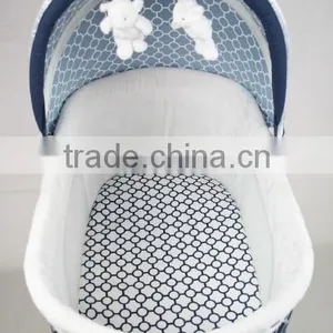 Soft and Comfortable Baby Bassinet With Rocker thumbnail-5