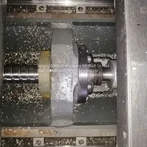 DEFUTURE V-85 Vertical Machining Center thumbnail-4