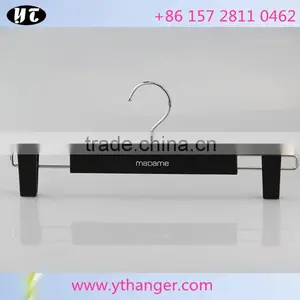 Grey Plastic Hanger With Rubber Coated and Pants Hanger With Plastic Clips thumbnail-6