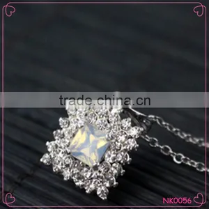Personalized High Quality Crystal Rhinestone Pendant Necklace Stainless Steel Chain Necklace thumbnail-1