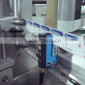 Highly Customized Automatic Small Flat Bottle Labeling Machine thumbnail-4