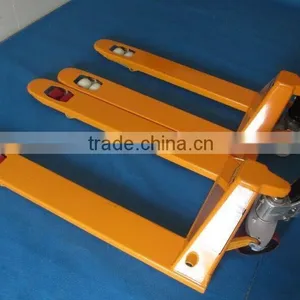 China Supplier 2ton Manual Pallet Trucks for Sale thumbnail-1