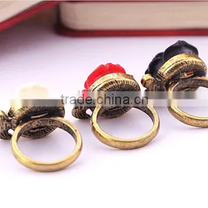 Hot-selling Fashion Lady Vintage Bronze Crystal Black Rose Flower Branch Finger Ring thumbnail-4