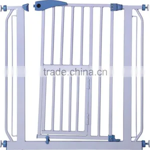2015 BSG03 ABS +SS Material With Small Door for Your Pet Keep Your Baby Safe and Pet Comfortable Pass En1930 Certs Pet Gate thumbnail-1