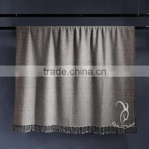 Woolen Plain Wholesale Woven Throw Blanket thumbnail-1