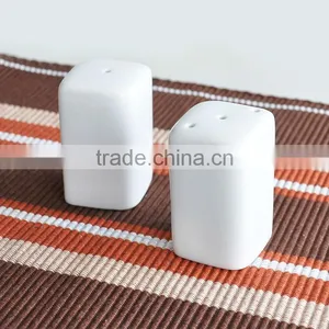 2pcs Square Ceramic Salt & Pepper Shaker Set thumbnail-1