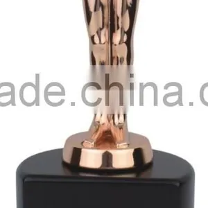 Oscar Small Man Trophy thumbnail-3
