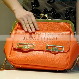 Hot Sale Fahion Different Colors Crocodile Metal Frame Handbags thumbnail-5
