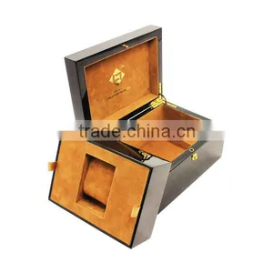 High Gloss Black Finish Single Wooden Watch Box thumbnail-3