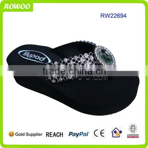 Fashion Ladies Rhinestone Flip Flops Wholesale thumbnail-1