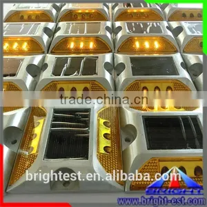 IP68 High Quality Aluminum Solar Road Stud, Solar Road Lighting, LED Solar Cat Eye Road Studs thumbnail-6
