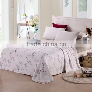 Elegant 100% Cotton Comfortable Embroidery Design Hotel Crochet Bed Bath Towel Sheet Wholesale thumbnail-1