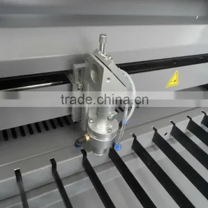 Competitive Price Donglian 2mm Metal Co2 Tube Laser Cutting Machine for Leather thumbnail-2