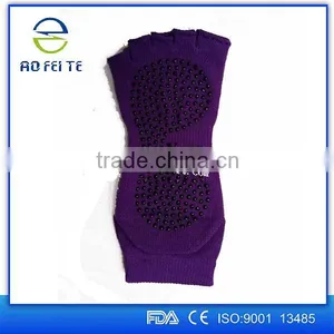 Best Selling Custom Fashion Men's Non-slip Socks thumbnail-1