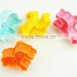47047 4pcs Impressions Animal Horse Elephant Dear Fondant Mould Silicone Fondant Tools thumbnail-1