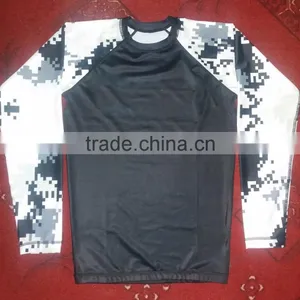 Full Sleeves Custom Made Sublimation Rash Guards thumbnail-1
