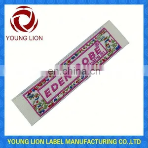 Black Garment Woven Tag thumbnail-1