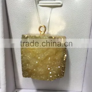 Druzy Quartz Natural Stone Irregular 18K Gold Plated Raw Stone Pendant Necklace For Women Quartz Necklace thumbnail-2