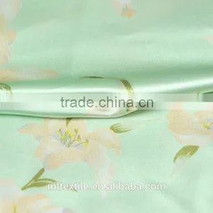 19mm Green 100% Silk Charmeuse Fabric for Women thumbnail-1