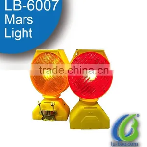 LB-6007 Lubao Polycarbonate Solar LED Traffic Warning Barricade Light On Sale thumbnail-1