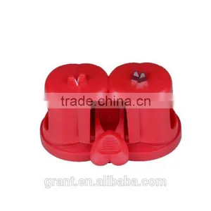 Shark Sharpens Kitchen Knife Sharpener thumbnail-4
