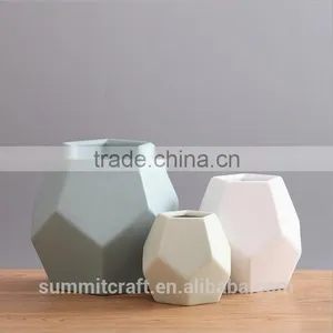 Modern Fashion Wholesale Small Ceremic Flower Vase thumbnail-2
