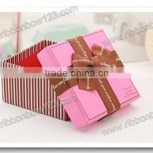 Eco Gift Package Custom Ribbon on Box thumbnail-1