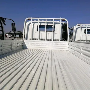 SINOTRUK HOWO 3 Ton Light Cargo Truck Low Price 4x2 Lorry Truck thumbnail-5