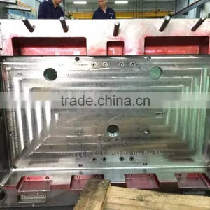 Plastic Injection Molding Equipment thumbnail-1