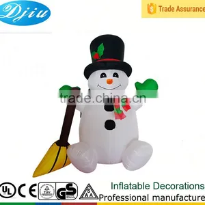 DJ-XT-84 New Holiday Inflatable Christmas Snowman Sweep the Floor Inflatable Yard Holiday Decoration thumbnail-1