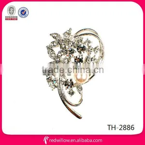 Factory Wholesale Glitter Metal Diamante Pearl Brooches for Ladies thumbnail-1