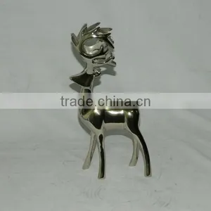 Deer Statue thumbnail-1