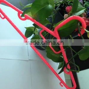 2017 China Supplie Hot Sale Plastic Hanger for Dress thumbnail-1