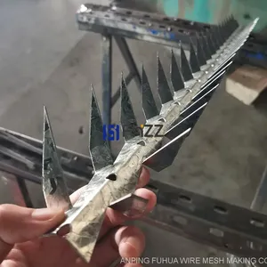 Double Claw Galvanized Anti Climb Steel Spikes Installed at Corners of Walls and Fences thumbnail-2