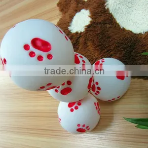Wholesale Pet Products--Everfriend 9.1cm White Vinyl Ball With Red Paw Print thumbnail-1
