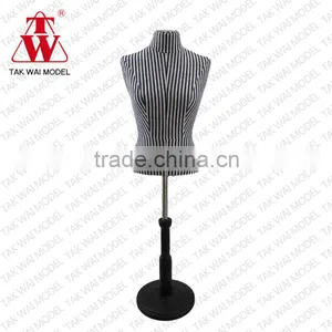 Small Mannequin for Necklace Displaying thumbnail-1