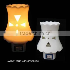 Fine Porcelain Plug in Oil Burner thumbnail-4