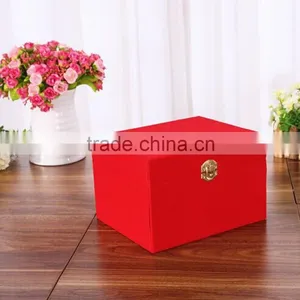 Concise Decorative Lock Cosmetics Set thumbnail-1