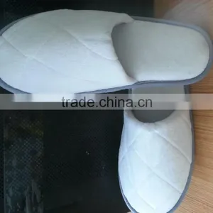 Hotel Slipper With Sense of Beauty Design Anti-skidding Beaded Sole thumbnail-1